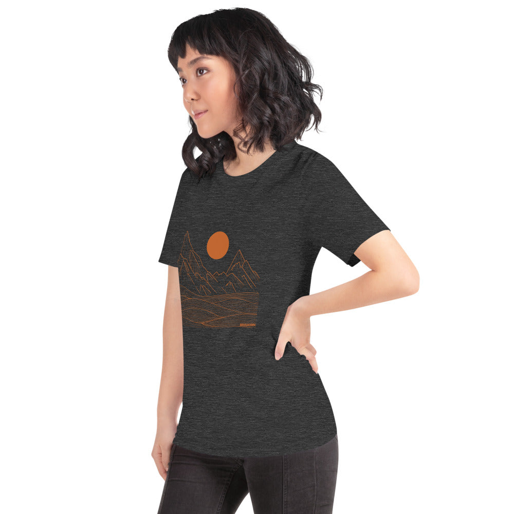 WOMENS GOLDEN MOUNTAINS GRAPHIC TEE