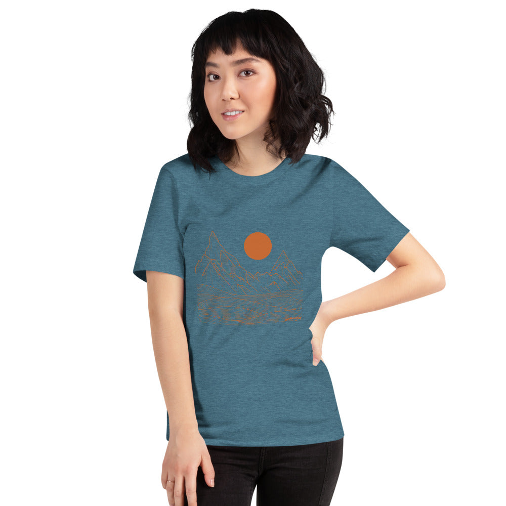 WOMENS GOLDEN MOUNTAINS GRAPHIC TEE